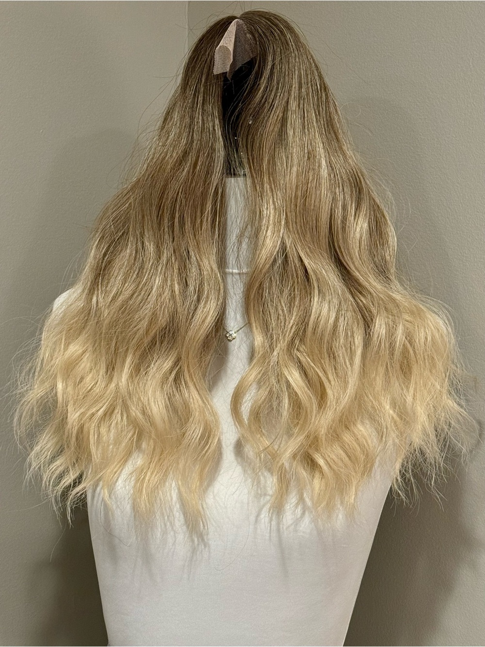 New 18” Lace Front Middle Part Ombre Blonde w/Dark Roots Synthetic Wavy Wig